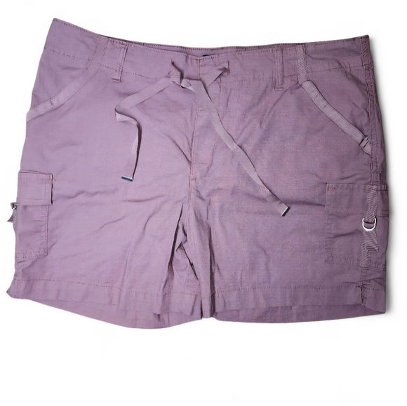 Lee Women’s Shorts Size 18 Regular Fit Mid Rise Cargo Style Purple - Picture 1 of 9